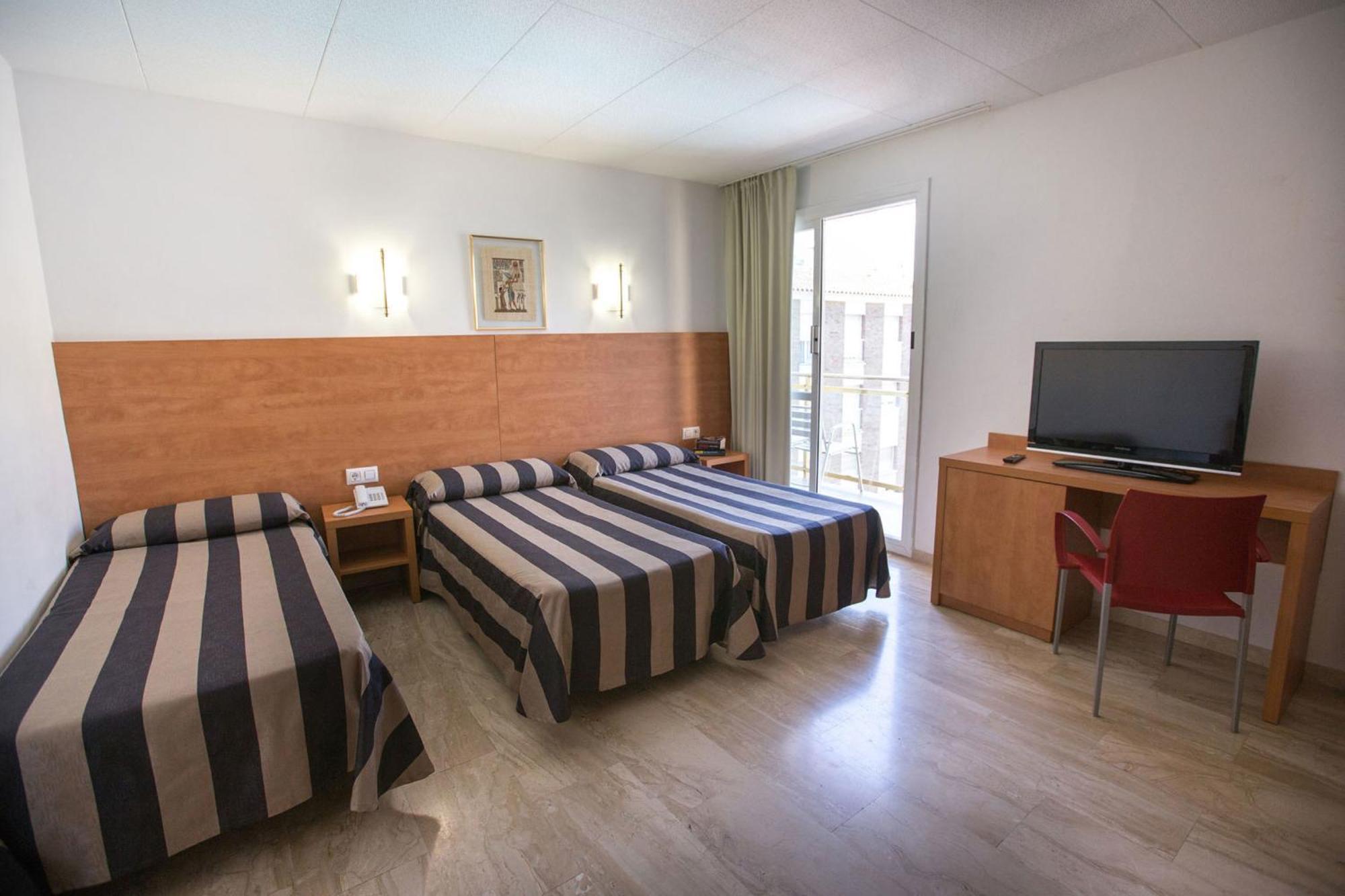 Standard Triple Room Street View